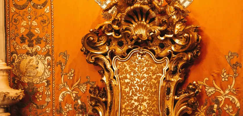 Masa & Taht Kiralama